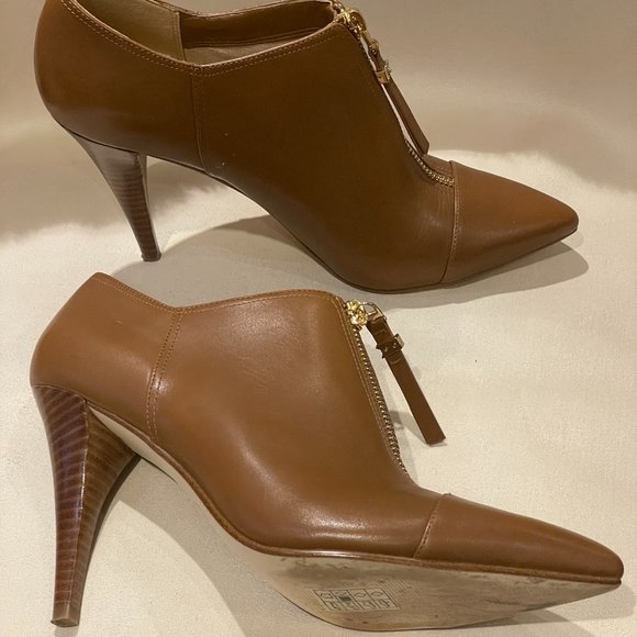 Micheal Kors Ankle Andie Booties - Picture 8 of 10